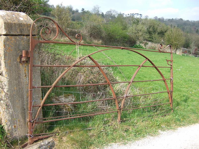 DSCF3552.JPG - the whole gate